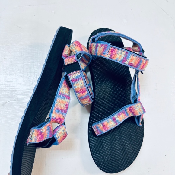 TEVA Boomerang Purple Multicolored ORIGINAL UNIVERSAL 1003987 Sandals Women’s 9 - Picture 2 of 8